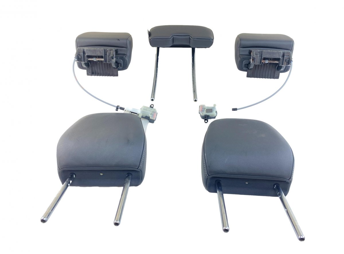 Volvo XC40 / EX40 Headrest set 32403453 Headrest set VOLVO XC40 (536) (10.17-)...