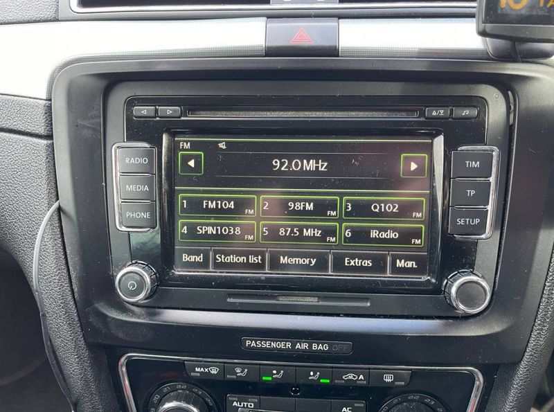 Radio SKODA SUPERB II (3T4, 3T5) (2008-2015)