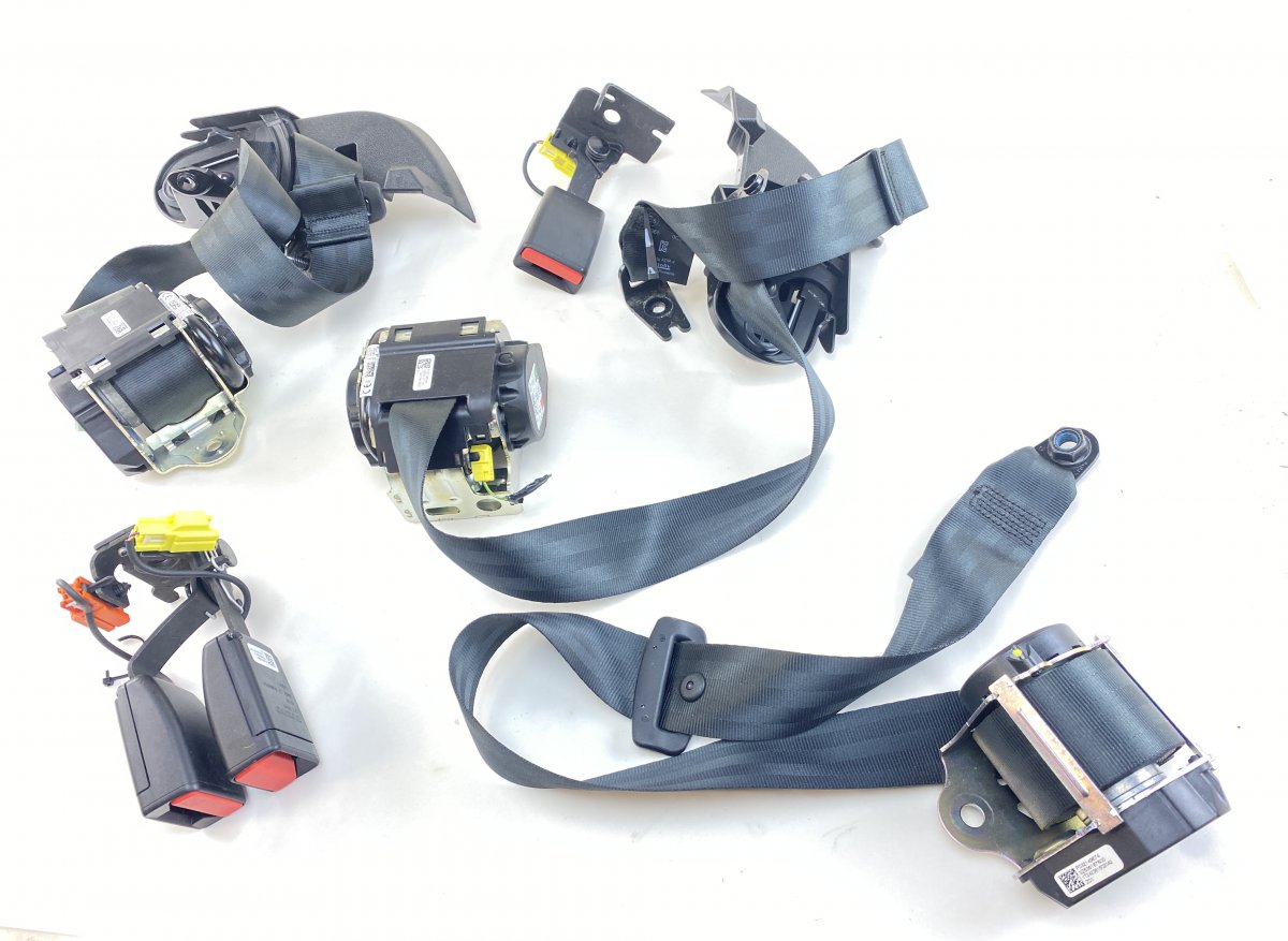 Volvo XC40 / EX40 Seat Belt Set 32386944 Seat Belt Set VOLVO XC40 / EX40 / EC40...