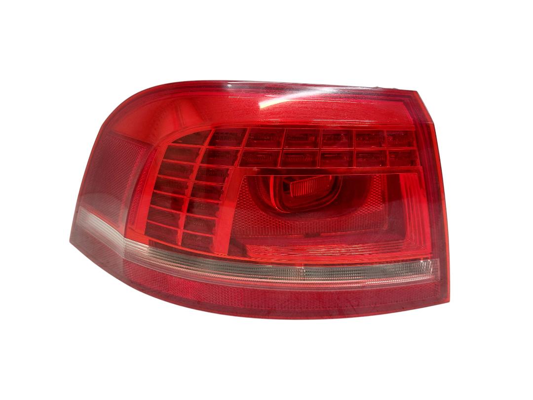 Volkswagen Passat (B7) задняя фара (левая) 3AF945207B Tail light left VW PASSAT B7 / ALLTR...