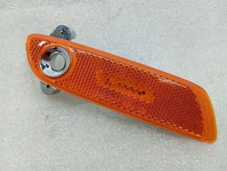 Rolls Royce Wraith RR5 Coupe Right Indicator 7201194 Right Side Indicator Right-