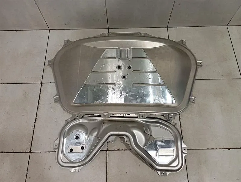 Porsche Boxster (981) Крышка двигателя (пластик) Porsche Cayman 718 Engine Cover 982827014A Engi...