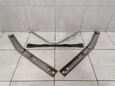 Porsche Boxster 718 turētāja kronšteins 98133109301 turētāja rāmis