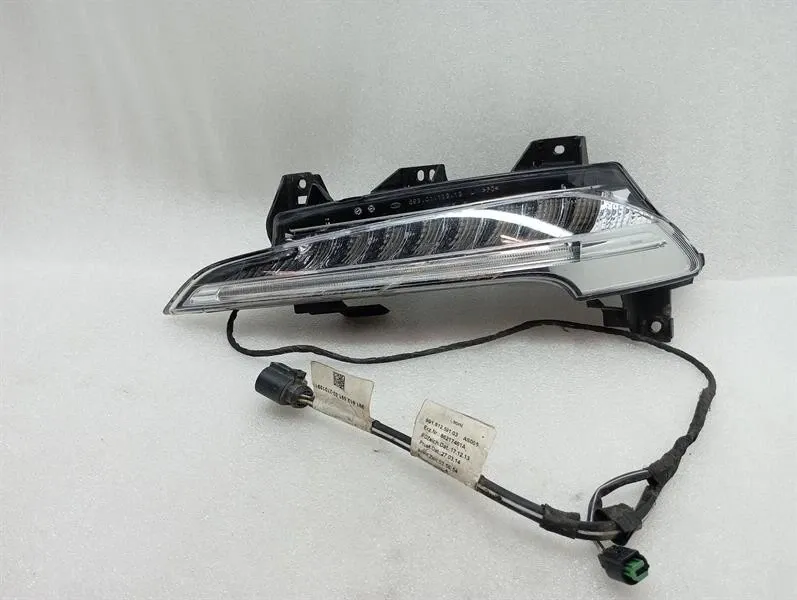 Porsche 911 (991) Porsche 911 991 Left Front Foglamp 99163115105 Fog Light Left MK1- Body type: Coupe
Fuel: Petrol