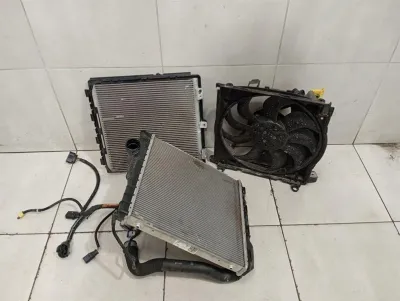 Porsche Cayman 718 GT4 water radiator 9P1121250D right water cooler radiator-