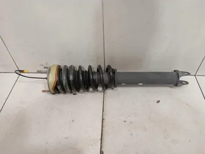 Porsche 911 991 amortizators aizmugurē 99133305715 amortizators aizmugurē PASM-