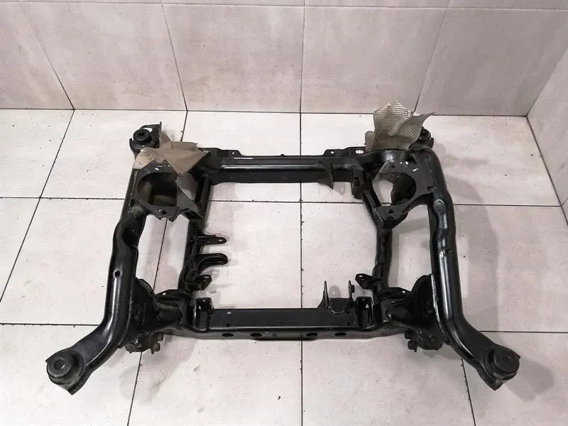 Mercedes-Benz A (W169) Mercedes ML63 AMG W164 Beam / Subframe Front A1643300258 Front Axle Carrier Body type: SUV
Fuel: Petrol