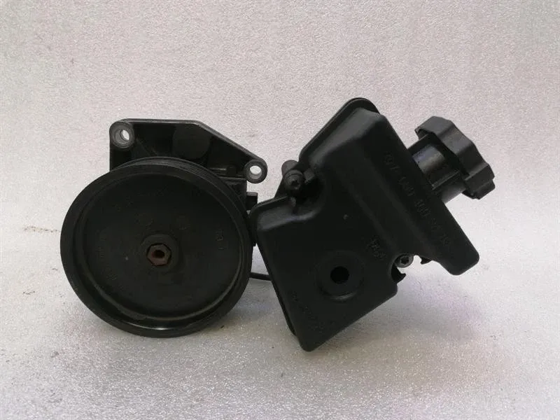 Mercedes-Benz SLK (R171) Mercedes SLK R171 Power Steering Pump A0054661601 Power Steering Pump - Body type: Convertible
Fuel: Petrol