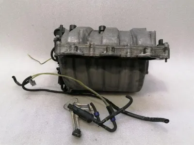 Mercedes SLK R171 Впускной коллектор поврежден A2721402101 Впускной коллектор поврежден-