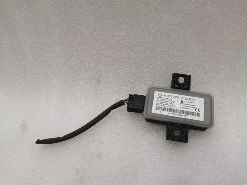 Mercedes-Benz A (W176) Mercedes S-Class W222 Tire Pressure Module A0009003713 Tire Pressure Control Unit - Body type: Saloon
Fuel: Petrol