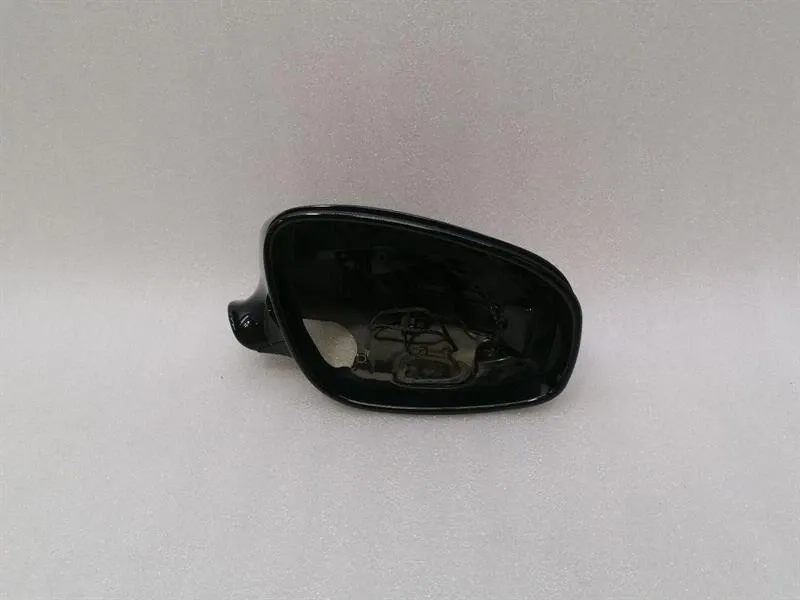 Mercedes-Benz CLS (C219) Mercedes CLS W219 right door mirror cover aftermarket exterior mirror right- Body type: Saloon
Fuel: Petrol