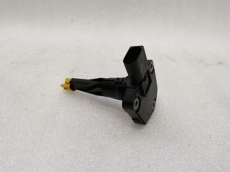 Mercedes-Benz A (W177) Mercedes A Class W177 A35 AMG Oil Level Sensor A0919057001 Fill Sensor Body type: Hatchback
Fuel: Petrol