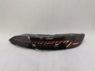 Mercedes GT C190 GTS S RRH Light A1909061801 Tylne prawe światło tylne USA-