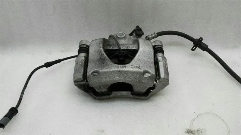 Mini One, Cooper (F55 / F56 / F57) Mini Cooper Left Front Caliper 34116860261 Brake Caliper Front Left Body type: Hatchback
Fuel: Diesel