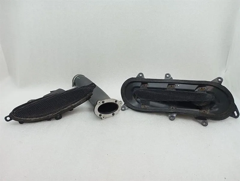 Ferrari 812 Superfast F152M A/C Air Vent Duct Right 89073400 Right Air Duct-