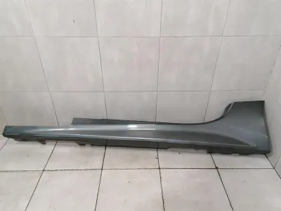 Ferrari California T F149 14-17 sānu sliekšņi 85153810 Kreisās puses sānu sliekšņi -