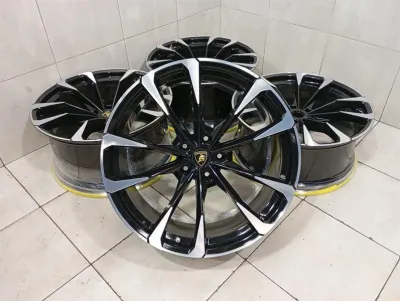 23 Jeu de roues en alliage Lamborghini Urus 4ML601025BB-AT JEU de roues en alliage SETURUS PLUS-