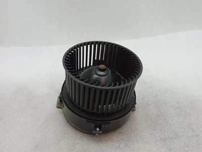 BMW 5. sērijas F90 G30 M5 sildītāja ventilators 64 11 6836881 kreisās puses dzinēja sildītāja ventilators