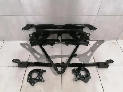 BMW 4 G83 M4 hållare fäste 51648746951 hållare bärare STÖDJÄRNE FRAM SET -