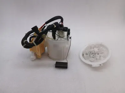 BMW Seria 5 F90 G30 M5 Pompa paliwa elektryczna 7856997 Pompa paliwa -