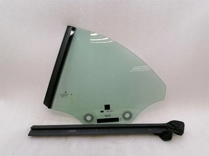 BMW 4 (G22 / G23 / G26)  BMW 4 G83 M4 Left Rear 1/4 Glass 51357955237 Door Window 1/4 Rear LH-