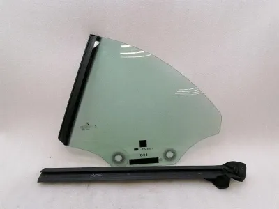 BMW 4 G83 M4 Vitre arrière gauche 1/4 51357955237 Vitre de porte 1/4 arrière gauche-