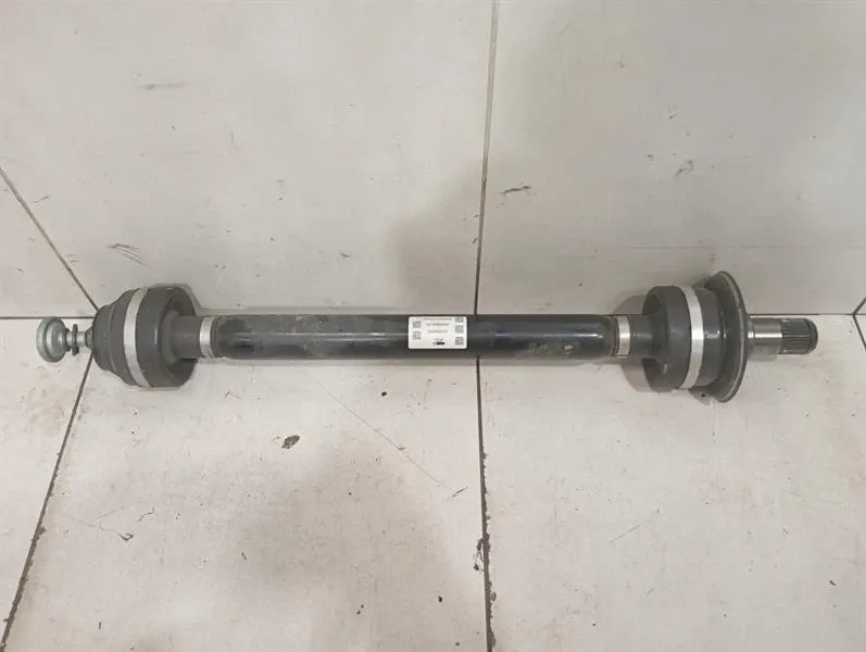 BMW 4 (G22 / G23 / G26)  BMW 4 G83 M4 left rear drive shaft 8089855 drive shaft rear left- Body type: Convertible
Fuel: Petrol