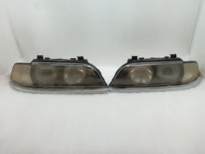 BMW Seria 5 E39 Zestaw reflektorów 63128379677 zestaw 2 reflektorów USA