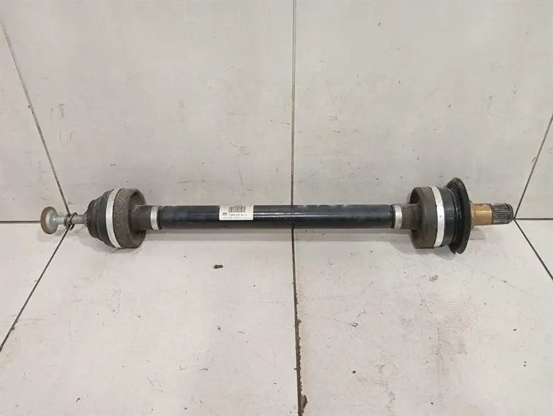 BMW 5 (G30 / G31) BMW 5 Series F90 G30 M5 Left Rear Drive Shaft 7856937 Drive Shaft Rear Left Body type: Saloon
Fuel: Petrol