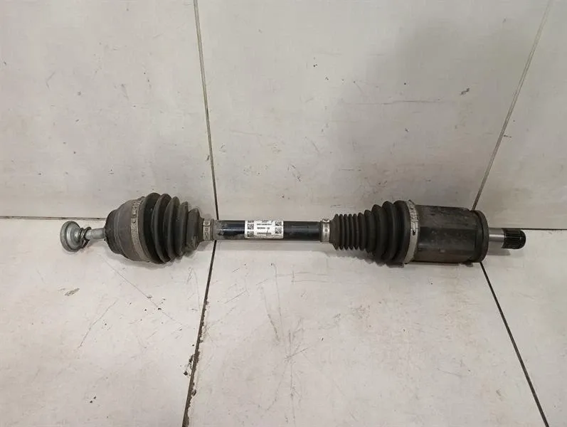 BMW 8 (G15) BMW 8 G16 M8 Gran Coupe Left Front Drive Shaft 8062093 Drive Shaft Front Left Body type: Saloon
Fuel: Petrol