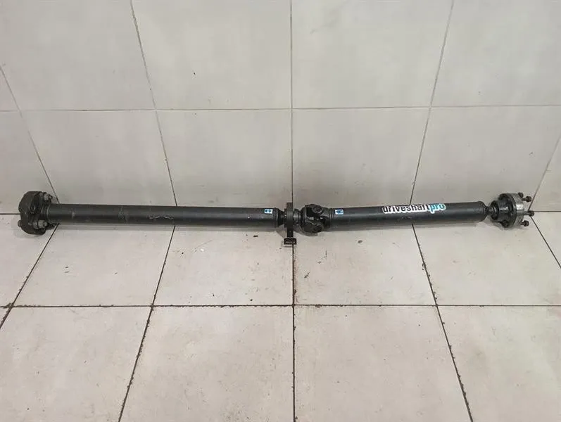BMW 5 (E39) BMW M5 E39 Propshaft 2794-910N DRIVESHAFTPRO Propshaft 26102228910 OEM S62 V8- Body type: Saloon
Fuel: Petrol