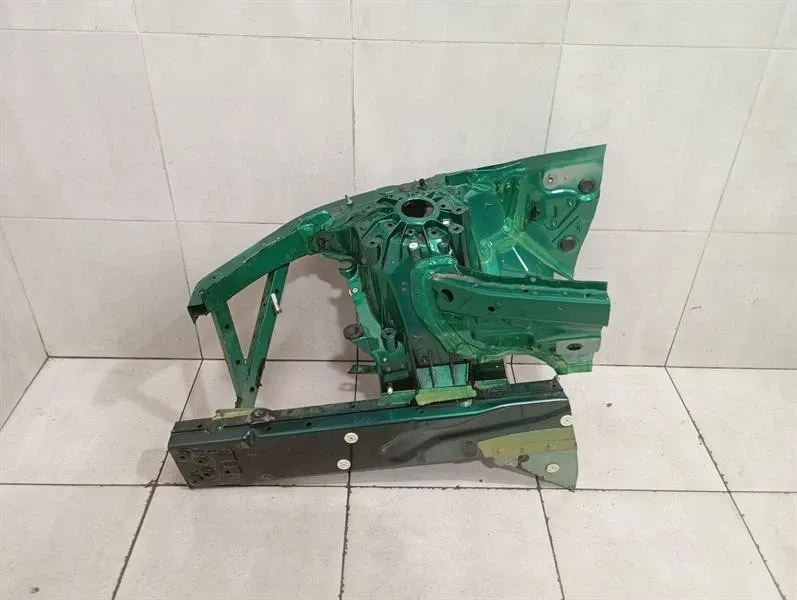 BMW 4 (G22 / G23 / G26)  BMW 4 G83 M4 Right Front Chassis Leg 41007486608 Right Front Wheel Arch Body type: Convertible
Fuel: Petrol