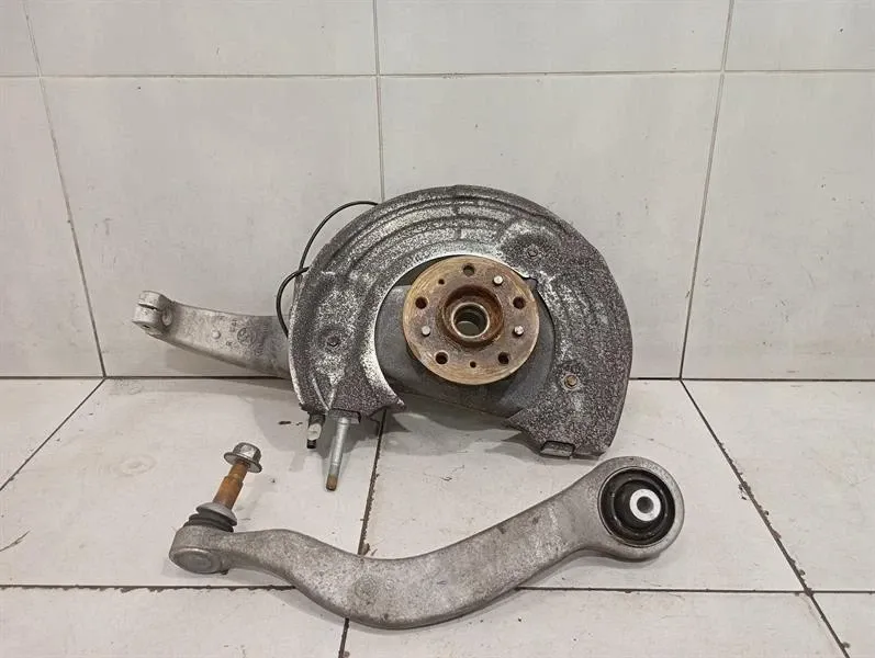 BMW 5 (G30 / G31) BMW 5 Series F90 G30 M5 Right Front Hub 7857012 Wheel Bearing Housing Front Right- Body type: Saloon
Fuel: Petrol