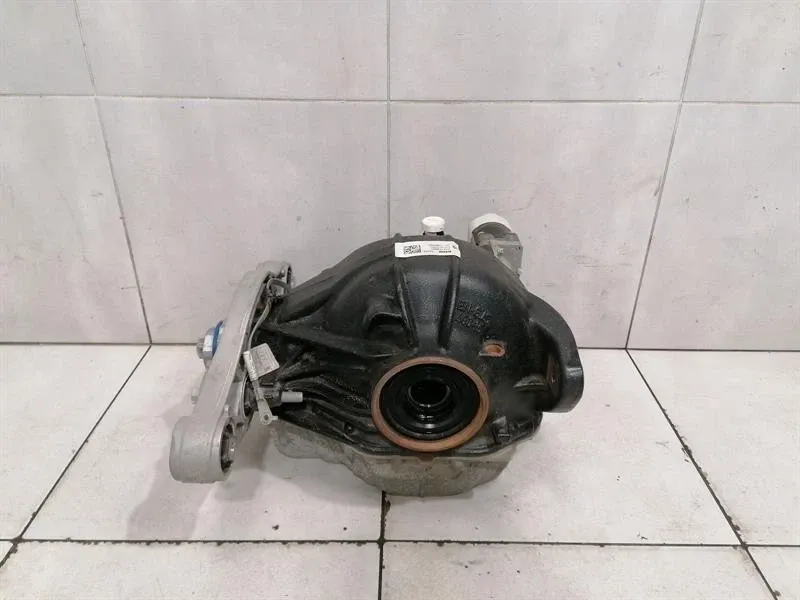 BMW 4 (G22 / G23 / G26)  BMW 4 M4 G82 G22 Rear Diff 874723909 Differential Rear LSD Body type: Coupe
Fuel: Petrol