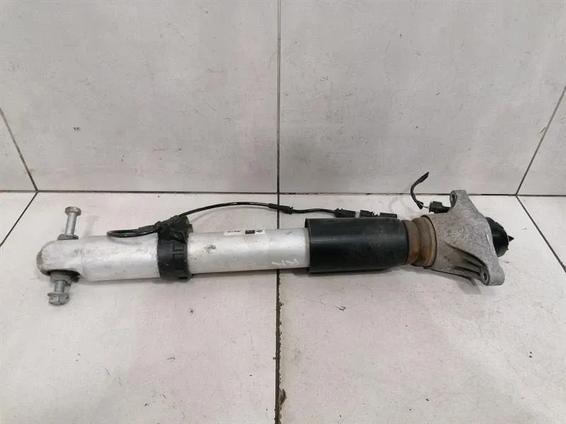 BMW 3 (G20 / G21) BMW 3 Series M3 G80 G20 Shock Absorber Rear Right 8091380 Rear Shock Absorber - Body type: Saloon
Fuel: Petrol