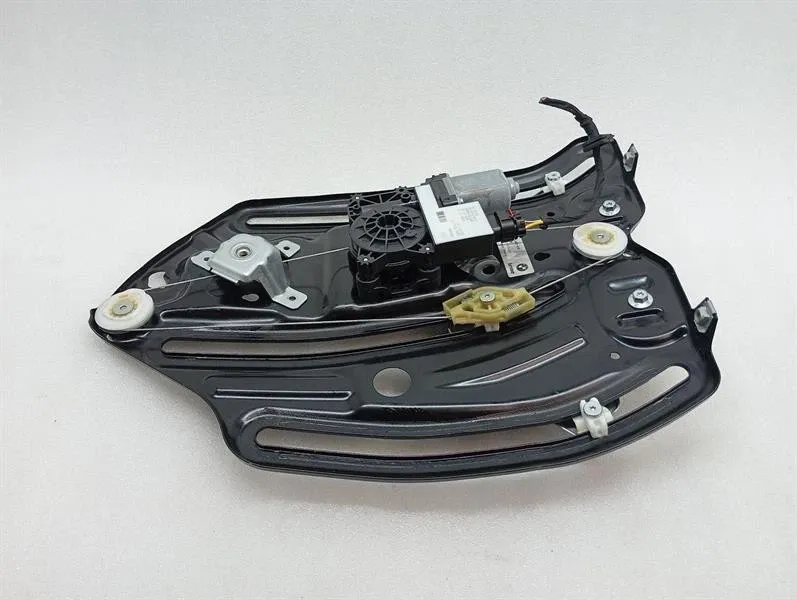 BMW 4 (G22 / G23 / G26)  BMW 4 G83 M4 Right Rear Door Winder 5A071C6 Window Regulator Rear Right- Body type: Convertible
Fuel: Petrol