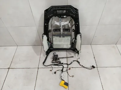 BMW F90 G30 M5 Рамка за лява седалка 7410469 Седалка 52107387535 Лумбална част-