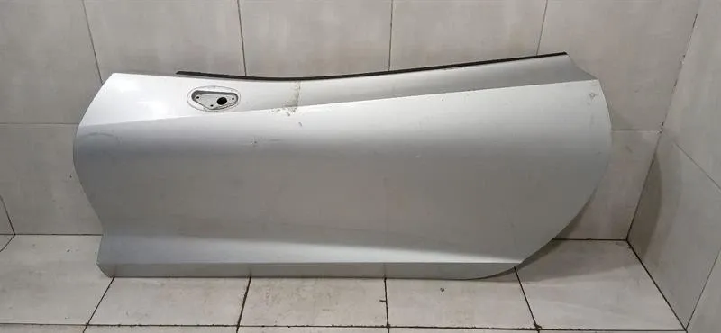 Chevrolet Corvette (C7) Chevrolet Corvette C7 Left Door 84031048 Left Door Body type: Coupe
Fuel: Petrol