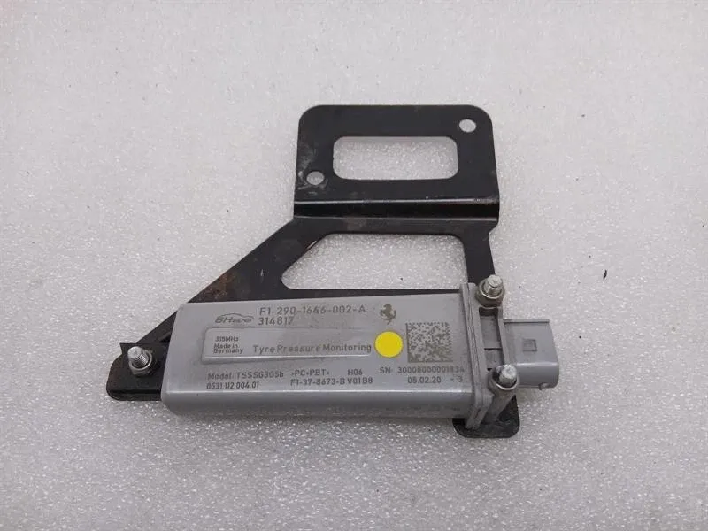 Ferrari GTC4 Lusso T 3.9 V8 F151M Aerial / Antenna 314817 Antenna