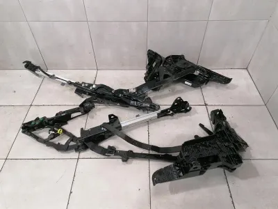Charnière de hayon pour toit rigide Ferrari California T F149 14-17 804136