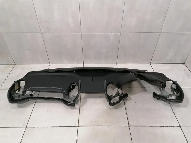 FERRARI GTC4 LUSSO F151M DASHBOARD BLACK LEATHER 88204600 RIGHT HAND DRIVE RHD-