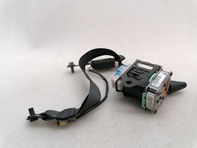 Ceinture de sécurité arrière Aston Martin Rapide FD43-611B74-AAW Ceinture de sécurité arrière-