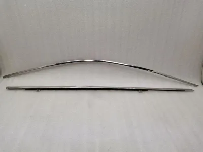 BENTLEY CONTINENTAL FLYING SPUR Лайсна за каросерия дясна 3W5837908G дясна щанга -