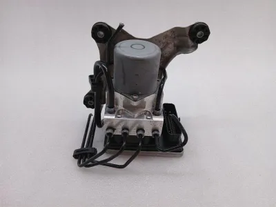 BMW 5-serie F90 G30 M5 ABS-pump 8469002 ABS-pump hydraulblock