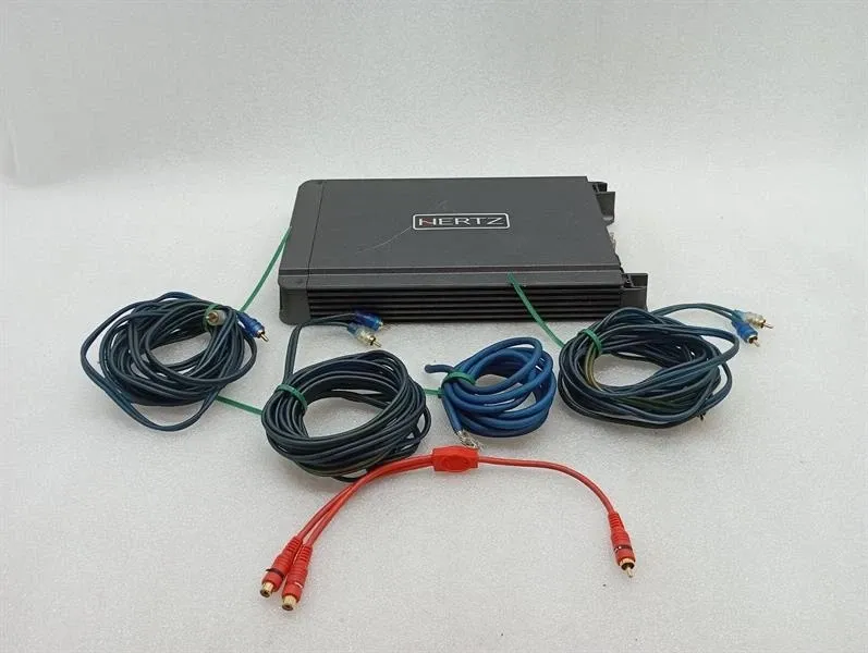 BMW 5 (E39) BMW 5 Series E39 Amplifier Hertz 5 Channel HCP 5D- Body type: Saloon
Fuel: Petrol