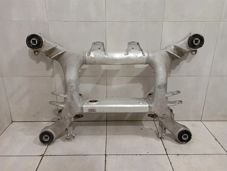 BMW 5 (G30 / G31) BMW 5 Series F90 G30 M5 Subframe Rear 33317857057 Axle Frame Rear Axle Body type: Saloon
Fuel: Petrol