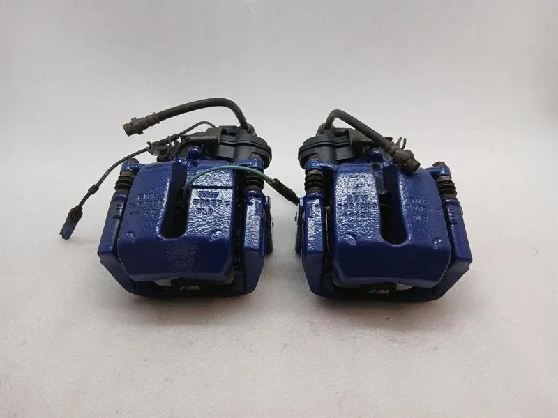 BMW F90 G30 M5 brake caliper rear set 34 20 6882997 brake caliper rear -