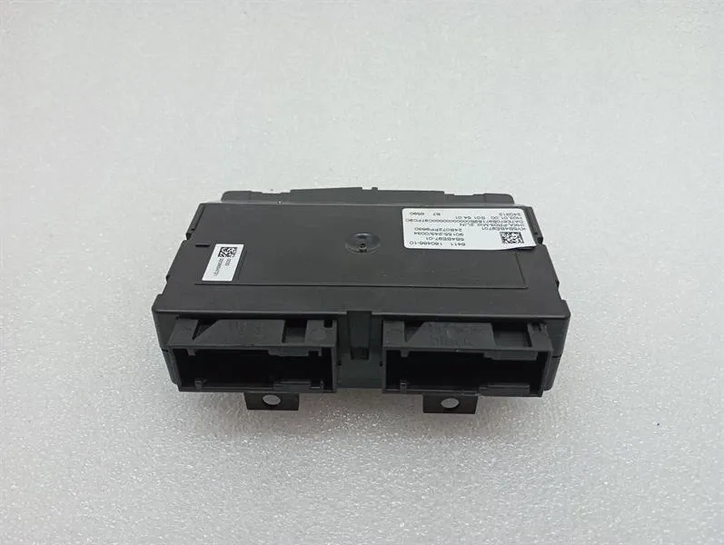 BMW 4 (G22 / G23 / G26)  BMW 4 G83 M4 electronic module 5b4be97 climate control unit - Body type: Convertible
Fuel: Petrol