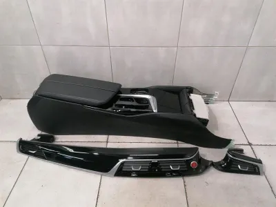 BMW F90 G30 M5 Armstöd 8093859 Högerstyrd förlängd läderklädsel Mittarmstöd Armstöd-
