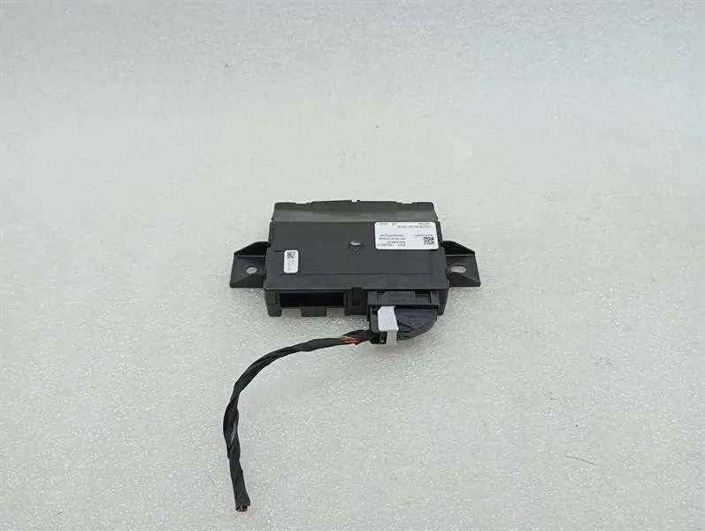 BMW 5 (G30 / G31) BMW 5 Series F90 G30 M5 Electronic module 6992686 control unit Body type: Saloon
Fuel: Petrol